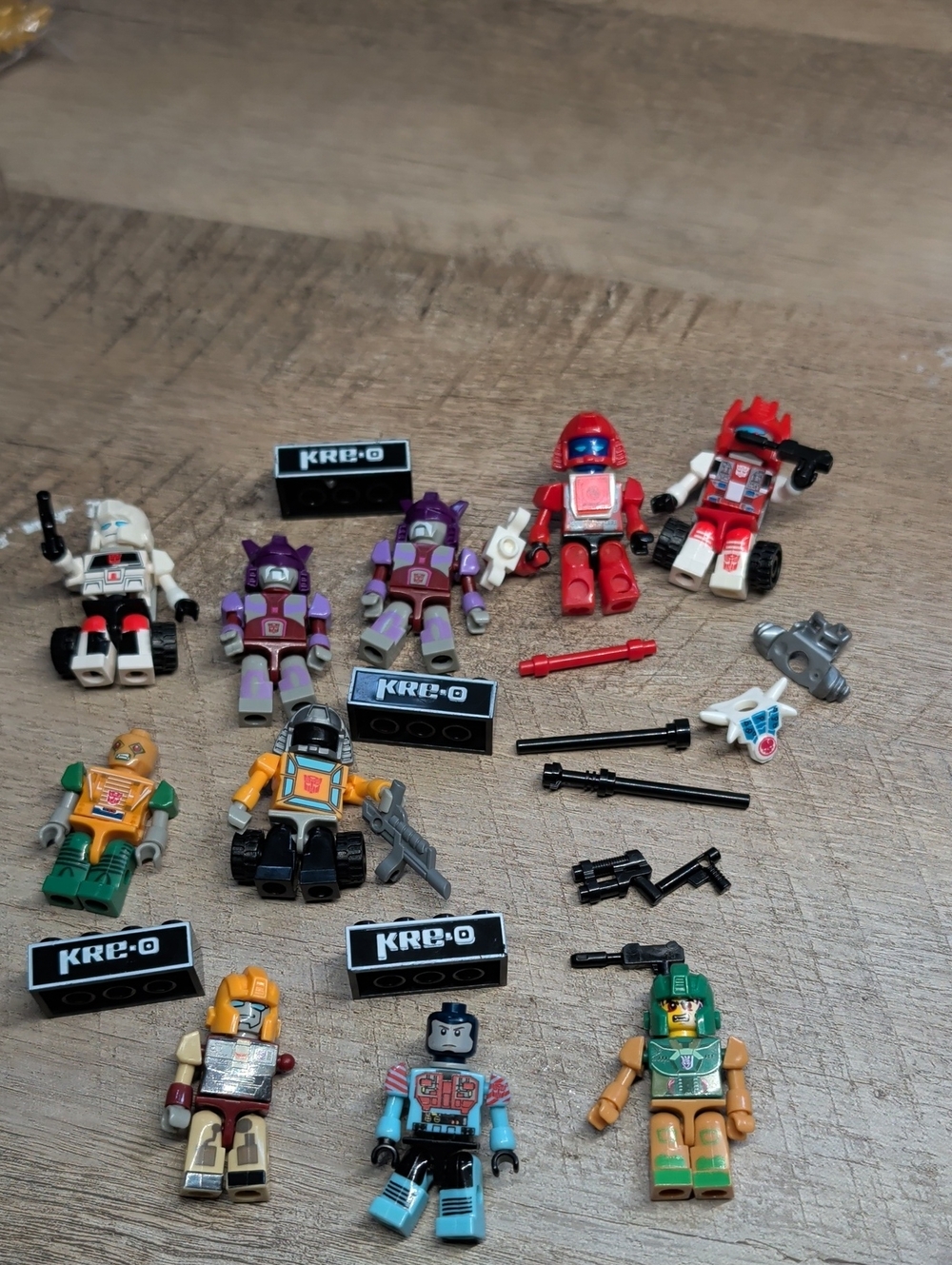 Lot Of Assorted Kre-O Transformers Micro-Changers Minifigures And Accessories